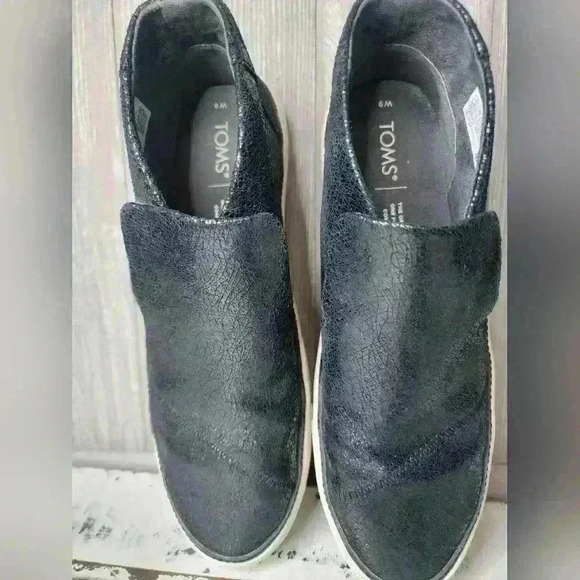 TOMS Paxton Slipons in Black Metallic Crackle Suede Leather Women's 9. - Picture 2 of 13